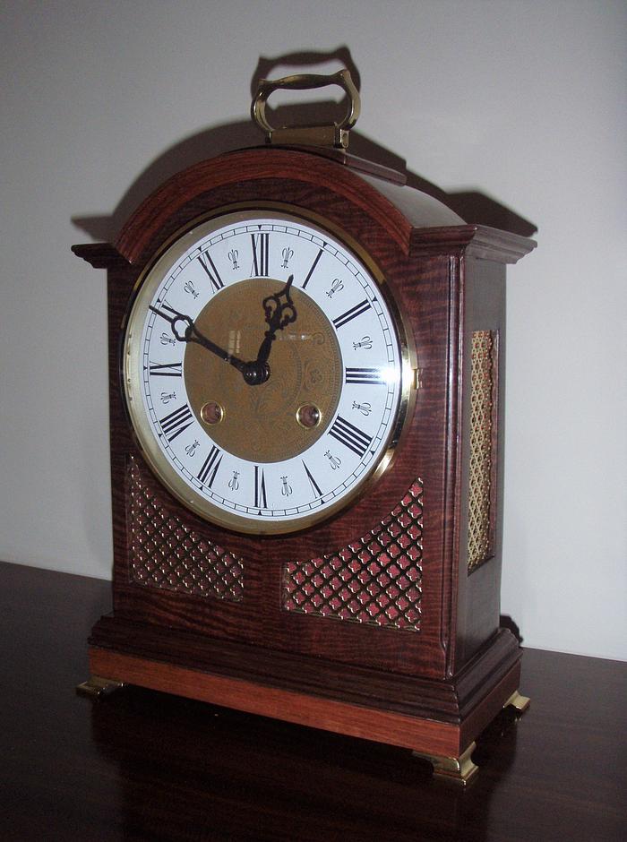 Mantel clock 4
