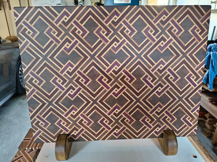 Chain Mail End Grain cutting board 