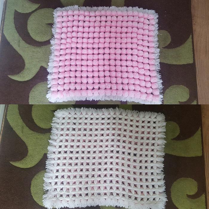 Pink and White Pompom Blanket No.2 