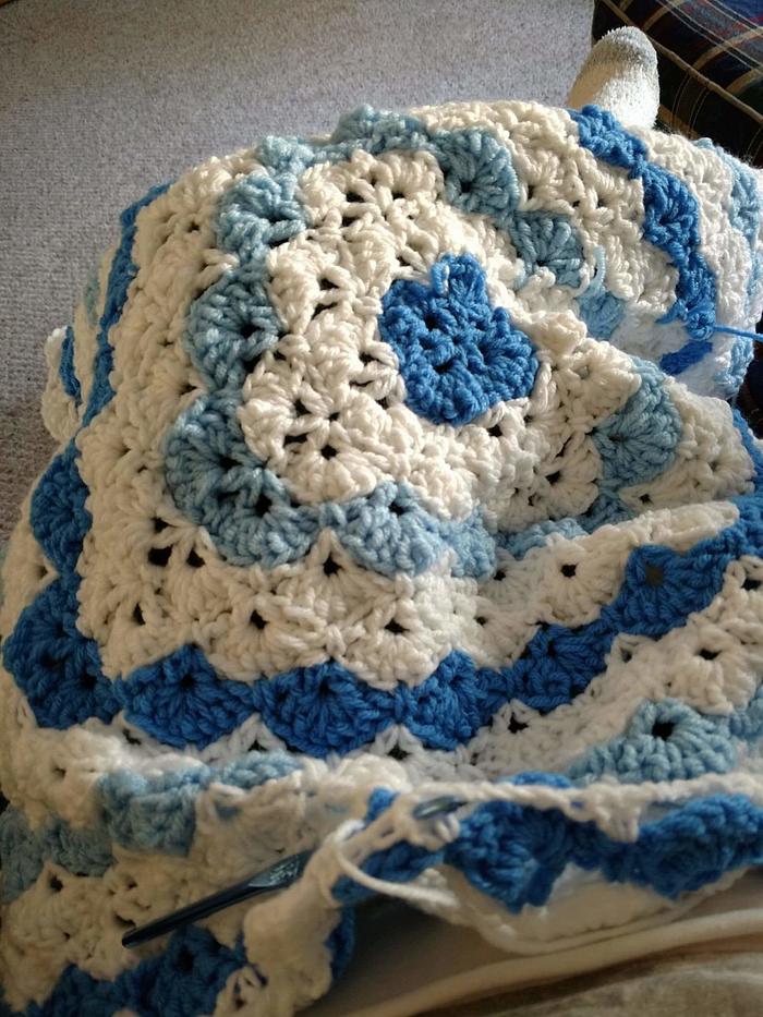 Beautiful Shells stitch blanket #2