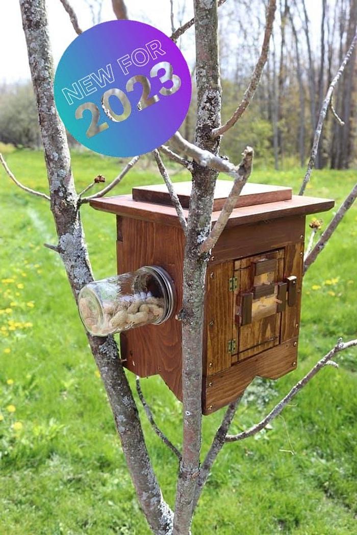 Knobby Nuts Squirrel Feeder Puzzle