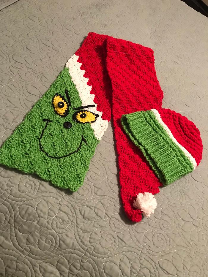 Crocheted grinch scarf and hat