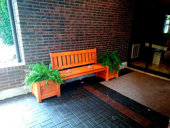 Park bench with Flowerpots 