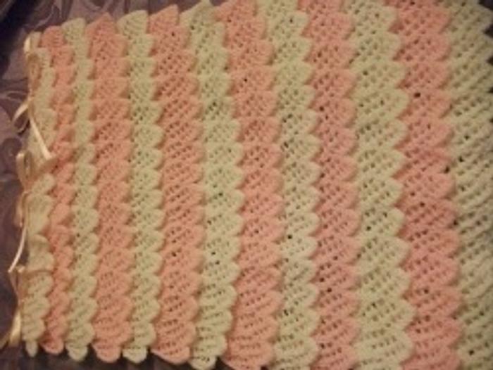Knitted Frills blanket