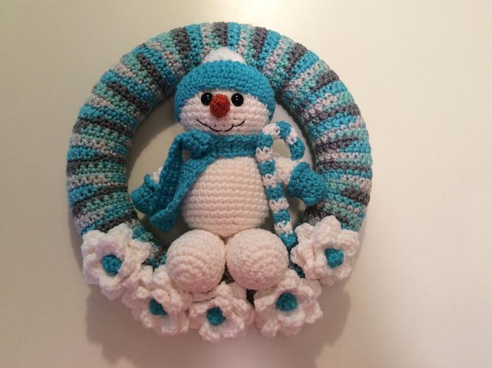 Snowman wreath 