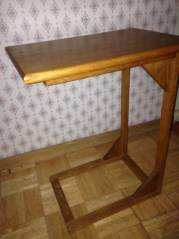 Sitting table