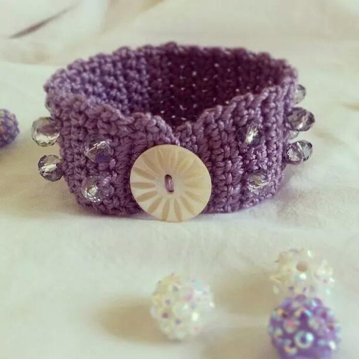 purple gem beaded bracelet
