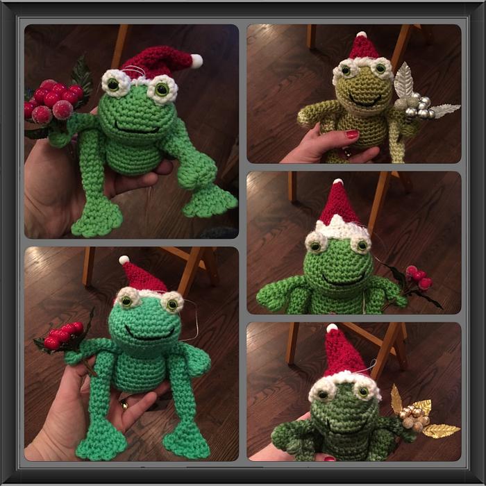 Christmas Frog Ornaments