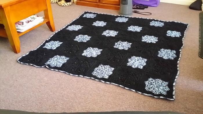 Black & Blue Star Motif Rug