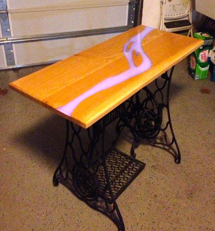 American River Table