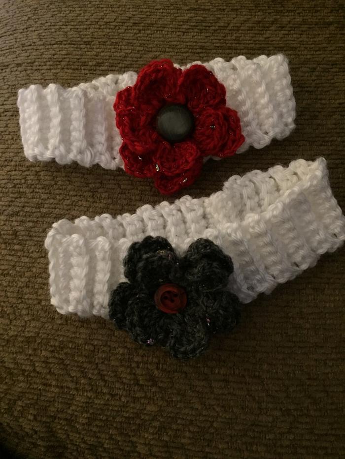 Crocheted baby girl floral headband 