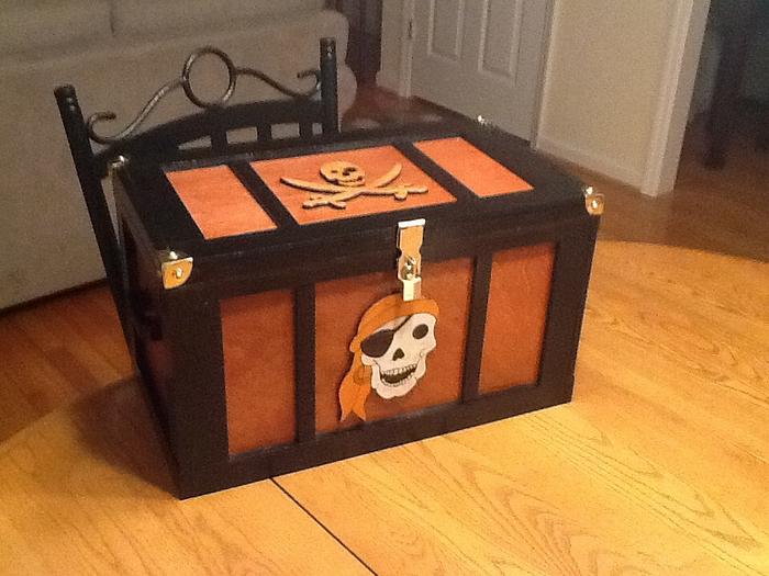 Pirate treasurer chest