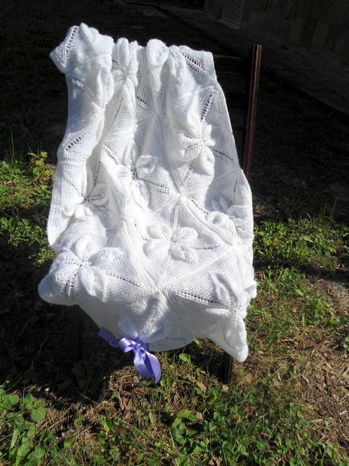 Knitted Baby Blanket, White Flower Baby Blanket, Baby Girl Blanket