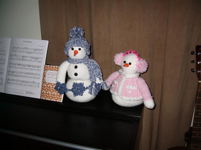 Snowman and snow lady