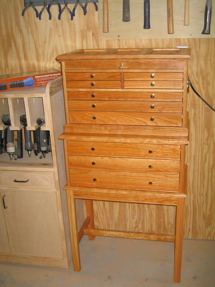 Cabinet maker's tool chest