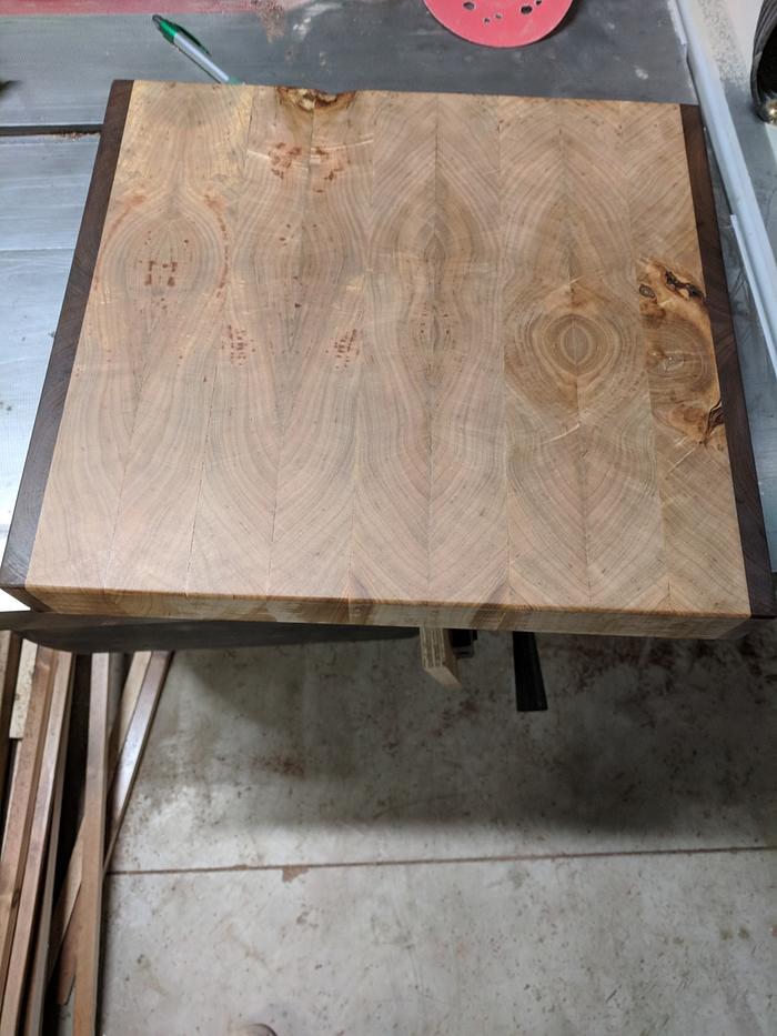 Simple cutting board