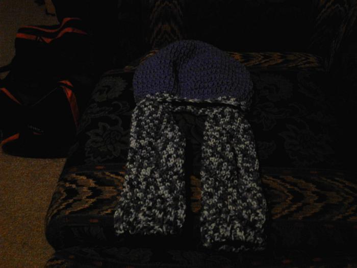 Slouch Berret and mittens