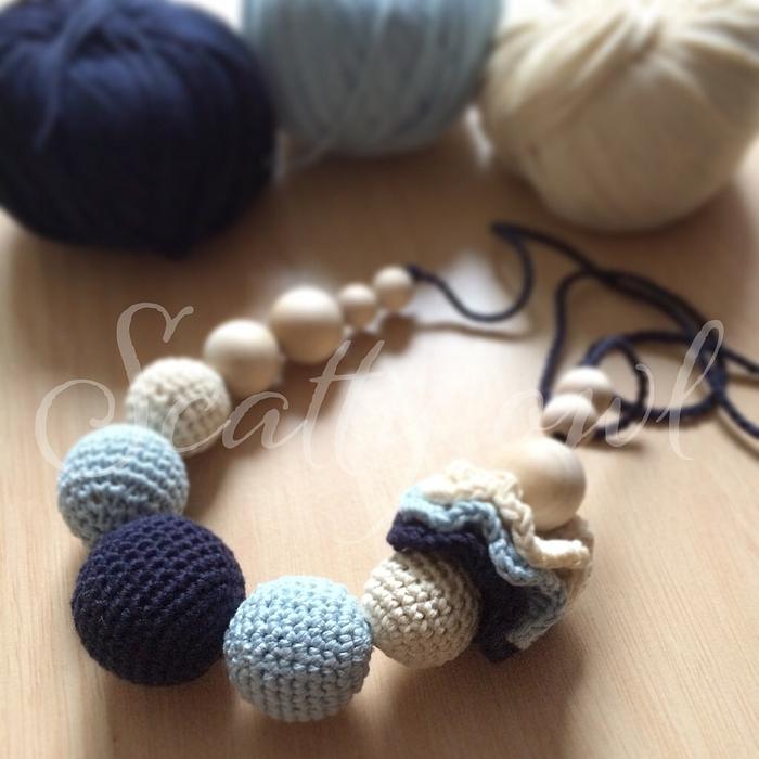 Crochet nursing necklace 