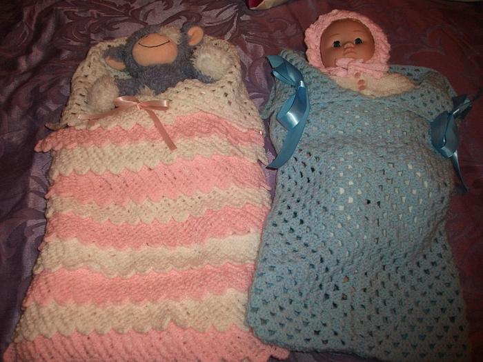 Knitted and Crocheted Baby Nest