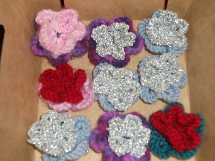 Knitted Flower Brooches