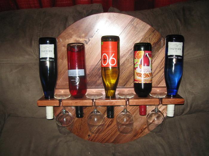 Wine Rack with 4 glasses