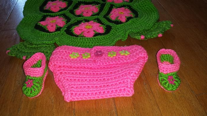 turtle  set made for a friend baby 